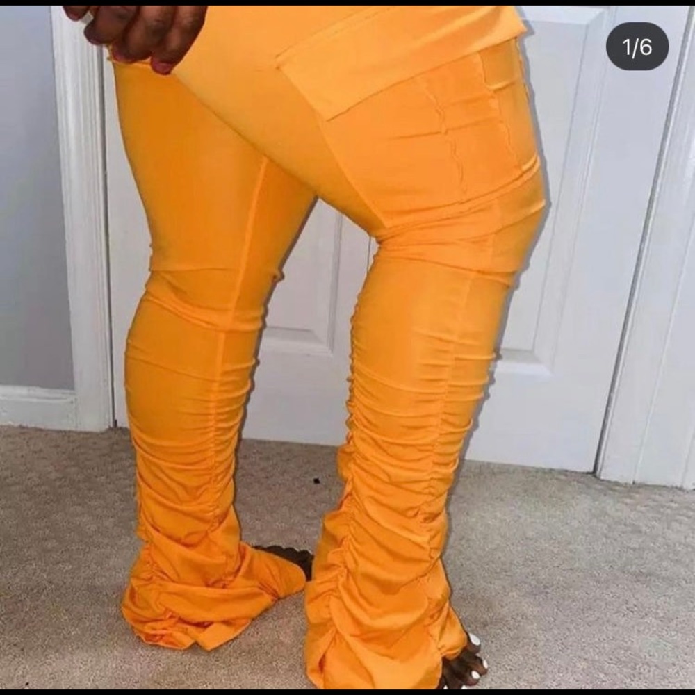 Stacked leggings